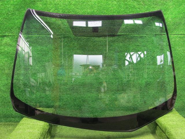 【中古】中古部品 カローラフィールダー NKE165G フロントウインドガラス 【3330200100-210937000011200】