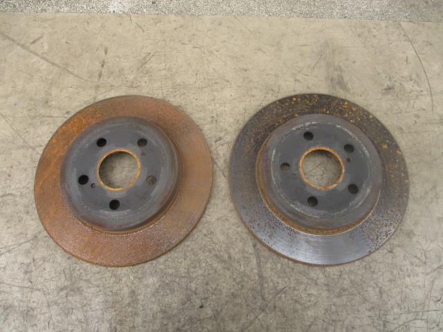 【中古】中古部品 プリウス ZVW30 リアディスクローター 【3310190100-000223026944490】