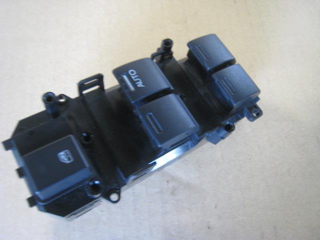 【中古】中古部品 フィット GK3 パワーウインドウスイッチ 【3340220100-001703938661900】