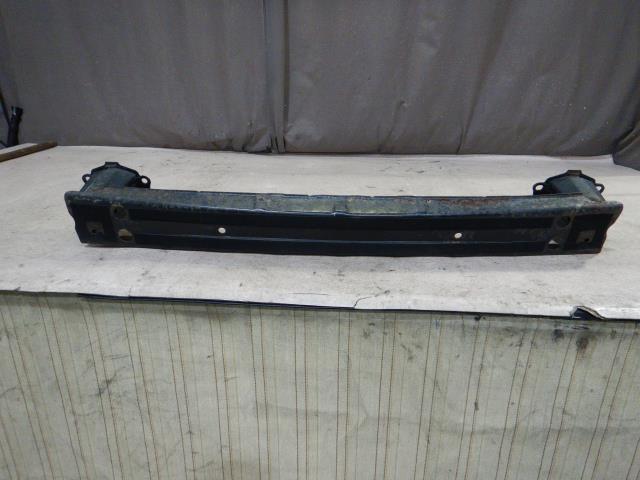 メーカー トヨタ 車名 クラウン 型式類別 16052-0001 グレード ハイブリッド Gパッケージ 認定型式 DAA-GWS204 車両タイプ 4ドアセダン 年式 H22/2 シフト CVT 駆動 通称型式 GWS204AEXZHG エンジン型式 2GR-FSE ミッション型式 アクスル型式 車体色 ホワイトパールクリスタルシャイン 車体色No 062 トリム色No LC01 走行距離(Km) 218,967 メーカー純正品番 52023-30340 部品メーカー品番 保証 0ヶ月/0km 付加情報 商品情報 (1)[全体,サビ,錆多数] ※純正番号およびモデル番号は参考としてください。※リビルト部品を購入される際のお願い【再生部品】と表示されているものをリビルト部品と呼んでいます。リビルト部品の場合には、交換時に取り外した部品をご返却していただく場合があります。詳しくはこちら※大物商品(ドア・ボンネット・バンパー等)は個人宅への配送ができない場合がございます。その場合、最寄りの配送業者支店止め等の対応となりますので、あらかじめご了承ください。 ページ上部へ【中古】中古部品 クラウン GWS204 リアバンパーホースメント 【3330810100-221025000315120】