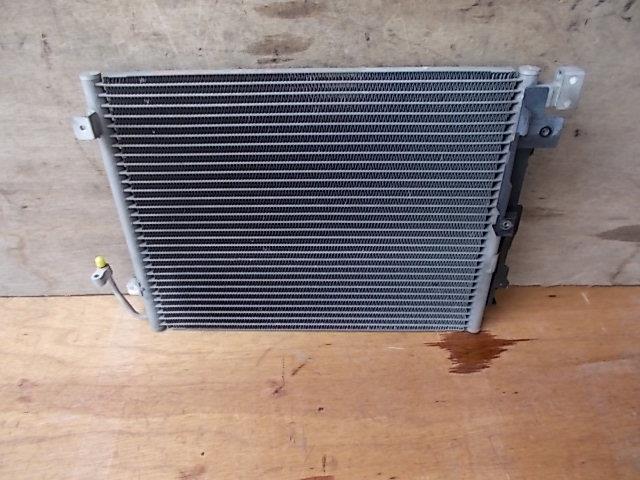 【中古】中古部品 タウンボックス U61W コンデンサー 【3310210100-211207000460600】