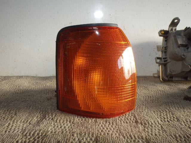 【中古】中古部品 コンフォート YXS11 右クリアランスランプ 【3331010800-000020340911000】