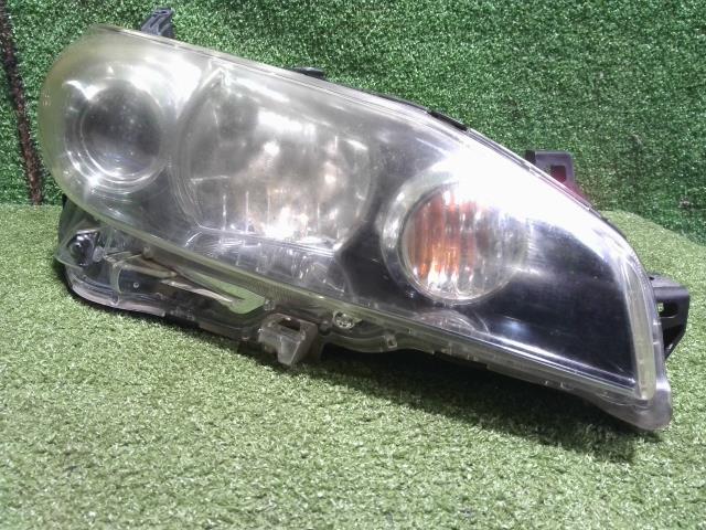 【中古】中古部品 ウィッシュ ZGE20G 右ヘッドランプ 【3260300000-221011000110800】