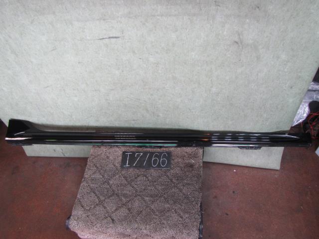 【中古】中古部品 N−WGN JH1 右サイドステップ 【3310120100-001498948313700】