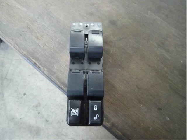【中古】中古部品 ステラ RN1 パワーウインドウスイッチ 【3340180100-001284161761900】
