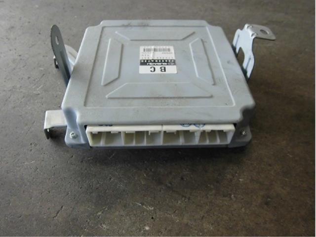 【中古】中古部品 ステラ RN1 エンジンコンピューター 【3340180100-001242426063100】