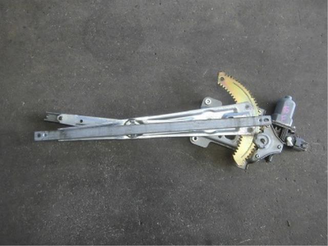 【中古】中古部品 ステラ RN1 右フロントドアレギュレータ・モーター 【3340180100-001582689713120】