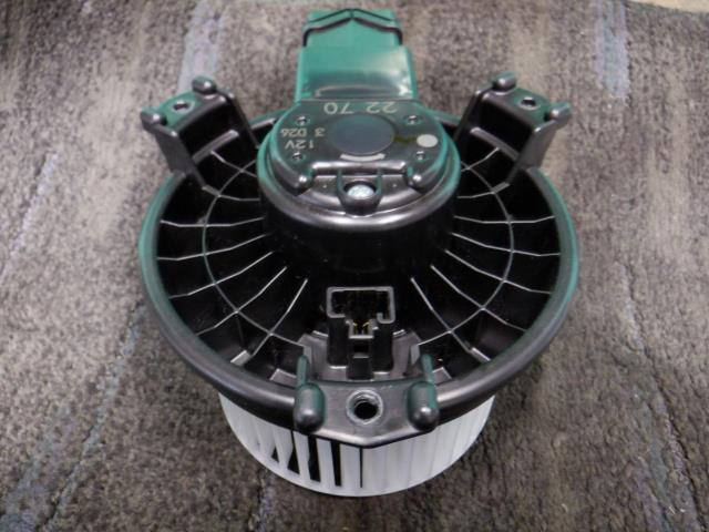 【中古】中古部品 ライズ A200A ヒーターブロアモーター 【3340140100-00002230836...