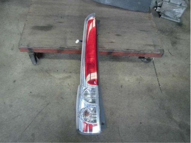 【中古】中古部品 ステラ RN1 左テールランプ 【3340180100-001284159115600】