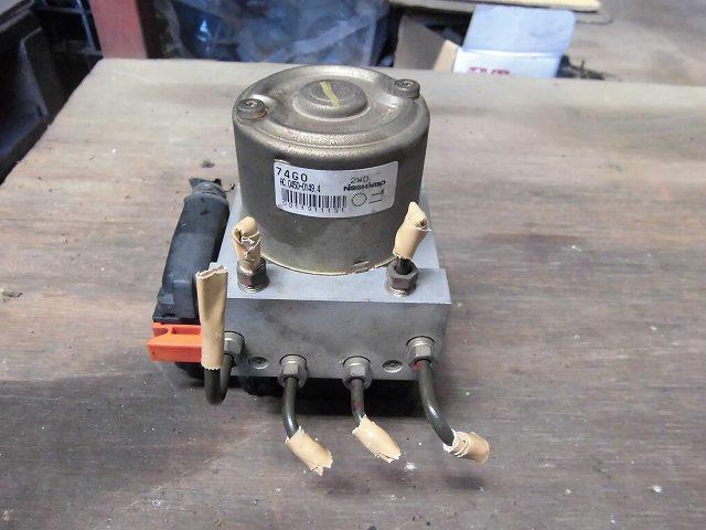 【中古】中古部品 KEI HN11S ABSアクチュエーター 【3340180100-001025193142500】