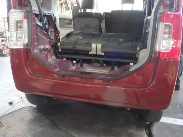 【中古】中古部品 タント LA600S リアバンパー 【3331010800-000020406715100】