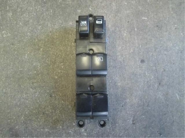 【中古】中古部品 インプレッサ GH2 パワーウインドウスイッチ 【3340180100-001549532261900】