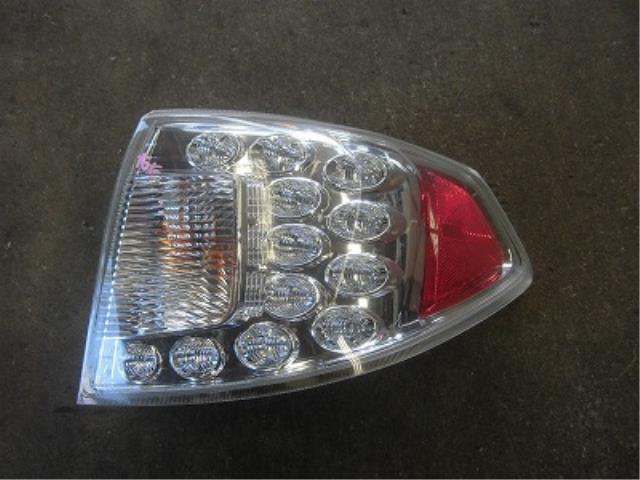 【中古】中古部品 インプレッサ GH2 右テールランプ 【3340180100-001549530115500】