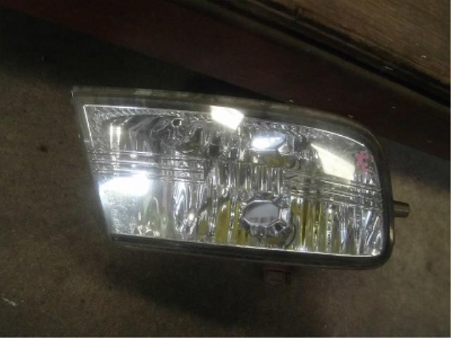 【中古】中古部品 クラウン JZS175 左フォグランプ 【3340180100-001682485510950】