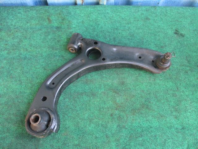 【中古】中古部品 ムーヴ L175S 右フロントロアアーム 【3540020100-000004110851720】