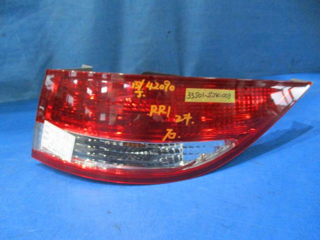 【中古】中古部品 エリシオン RR1 右テールランプ 【3310160100-000004209015500】