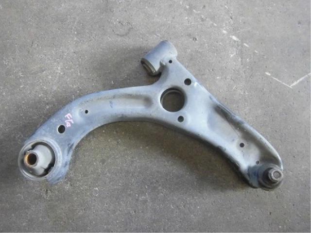 【中古】中古部品 ムーヴ LA110S 右フロントロアアーム 【3340180100-001645552751720】