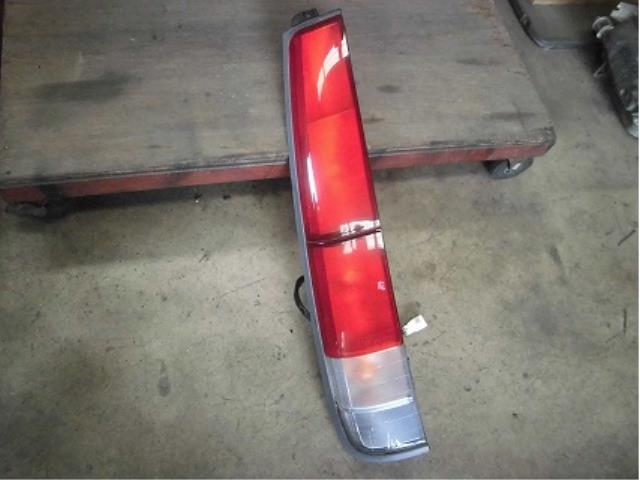 Tail Lamp - 【中古】中古部品 タウンエースノア SR40G 左テールランプ 【3340180100-001260659615600】