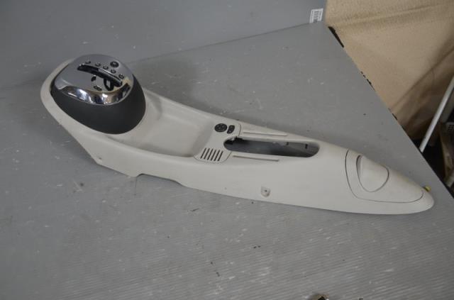 【中古】中古部品 フィアット プント 188A5 コンソールボックス 【3310580000-221112000777100】