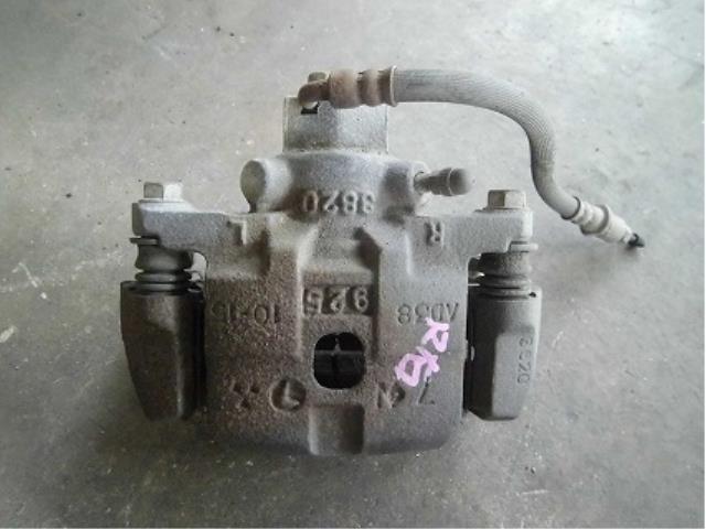 【中古】中古部品 レガシィ BE5 右リアキャリパー 【3340180100-001388122944430】