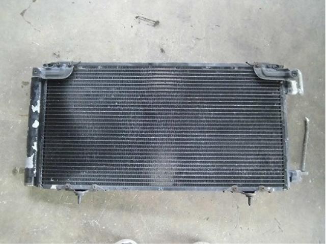 【中古】中古部品 レガシィ BE5 コンデンサー 【3340180100-001388123660600】