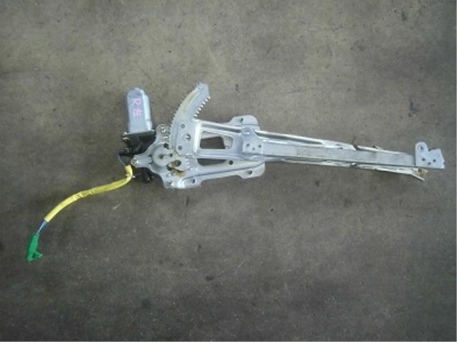 【中古】中古部品 レガシィ BH9 左リアドアレギュレータ・モーター 【3340180100-001686056713420】