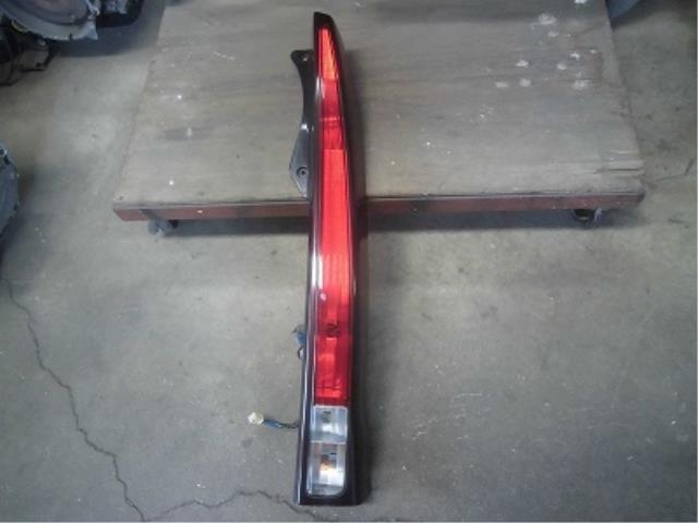 【中古】中古部品 ムーヴ L175S 右テールランプ 【3340180100-001679855715500】