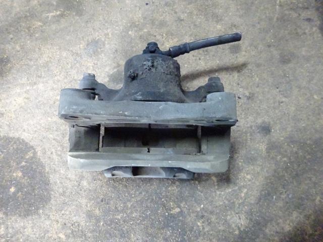 【中古】中古部品 ティアナ J31 右フロントキャリパー 【3310410000-000223057844330】