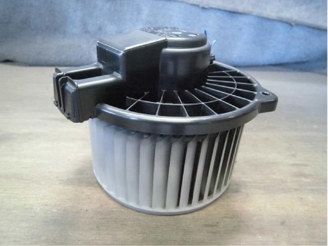 【中古】中古部品 ムーヴ L150S ヒーターブロアモーター 【3340180100-00136260006...