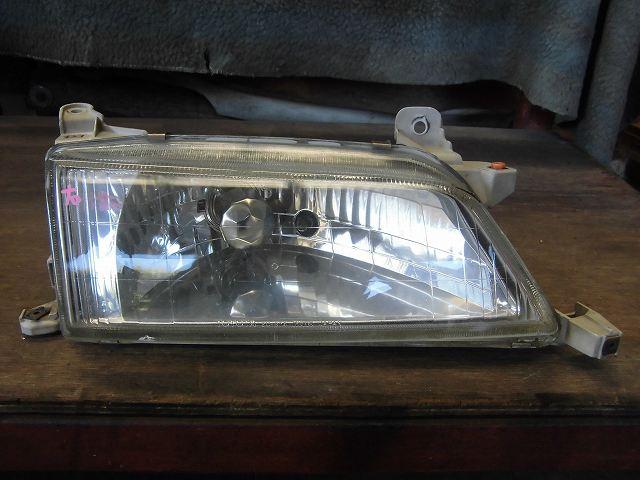 【中古】中古部品 コロナプレミオ AT211 右ヘッドランプ 【3340180100-001209042910800】