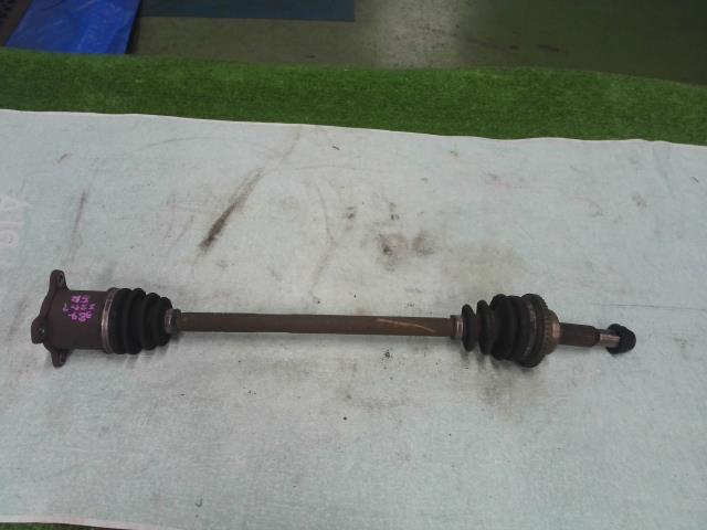 【中古】中古部品 エスティマ AHR10W 右リアドライブシャフト 【3310200100-000016838442300】