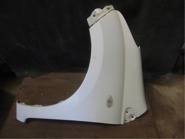 【中古】中古部品 アルト HA25V 左フロントフェンダー 【3340180100-001600326910700】