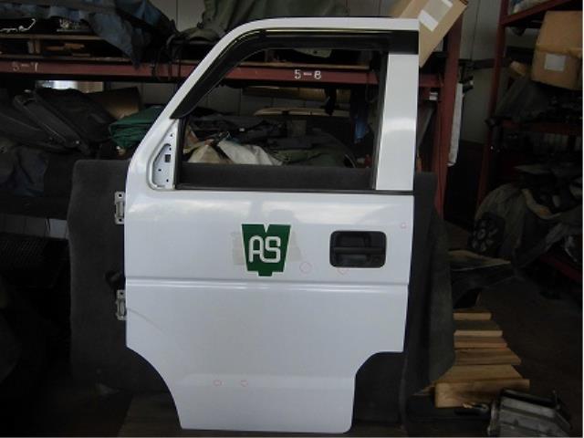 【中古】中古部品 エブリィ DA64V 左フロントドア 【3340180100-001289346613200】