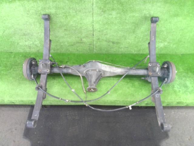 【中古】中古部品 ハイゼットアトレ S220G リアアクスルホーシング 【3330990100-211210000441200】