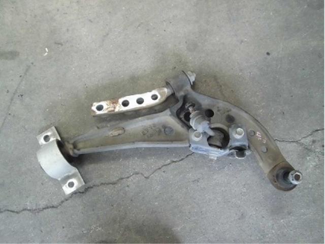 【中古】中古部品 セレナ TC24 右フロントロアアーム 【3340180100-001280611351720】