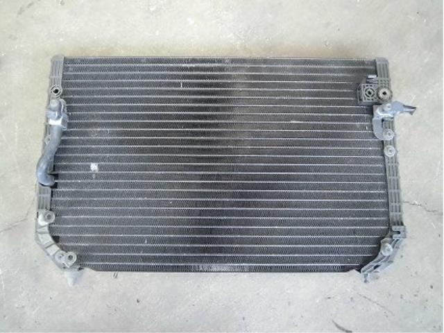 メーカー トヨタ 車名 クラウン 型式類別 06944-0034 グレード ロイヤルサルーン 認定型式 E-JZS143 車両タイプ 4ドアハードトップ 年式 H5/10 シフト 4FT 駆動 通称型式 JZS143ATPQF エンジン型式 2JZ-GE ミッション型式 アクスル型式 A04A 車体色 ブラック 車体色No 202 トリム色No FC12 走行距離(Km) メーカー純正品番 部品メーカー品番 保証 1ヶ月/1000km 付加情報 R134a 商品情報 ※純正番号およびモデル番号は参考としてください。※リビルト部品を購入される際のお願い【再生部品】と表示されているものをリビルト部品と呼んでいます。リビルト部品の場合には、交換時に取り外した部品をご返却していただく場合があります。詳しくはこちら※大物商品(ドア・ボンネット・バンパー等)は個人宅への配送ができない場合がございます。その場合、最寄りの配送業者支店止め等の対応となりますので、あらかじめご了承ください。 ページ上部へ【中古】中古部品 クラウン JZS143 コンデンサー 【3340180100-001270481560600】