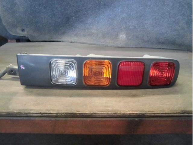 【中古】中古部品 キューブ BZ11 右テールランプ 【3340180100-001334685415500】