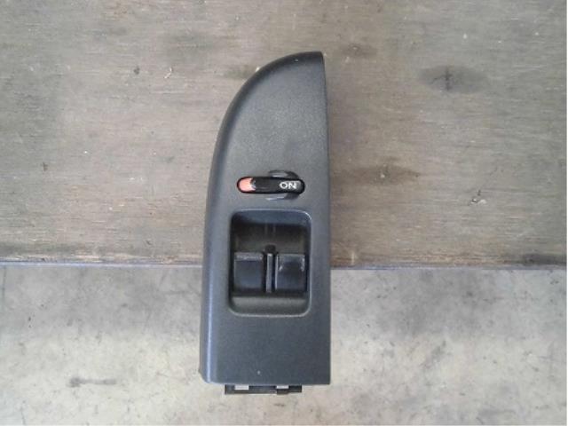 【中古】中古部品 バモス HM1 パワーウインドウスイッチ 【3340180100-001268848161900】