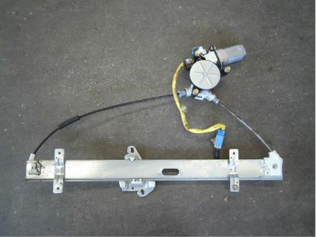 【中古】中古部品 ストリーム RN1 右フロントドアレギュレータ・モーター 【3340180100-001353154813120】