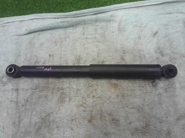 【中古】中古部品 キャリィ DA16T 右リアショックアブソーバー 【3310200100-000016986450700】