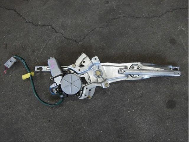 【中古】中古部品 バモス HM1 右フロントドアレギュレータ・モーター 【3340180100-001268845113120】