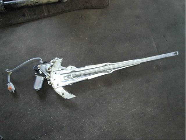 【中古】中古部品 ステップワゴン RF3 右フロントドアレギュレータ・モーター 【3340180100-001408410513120】