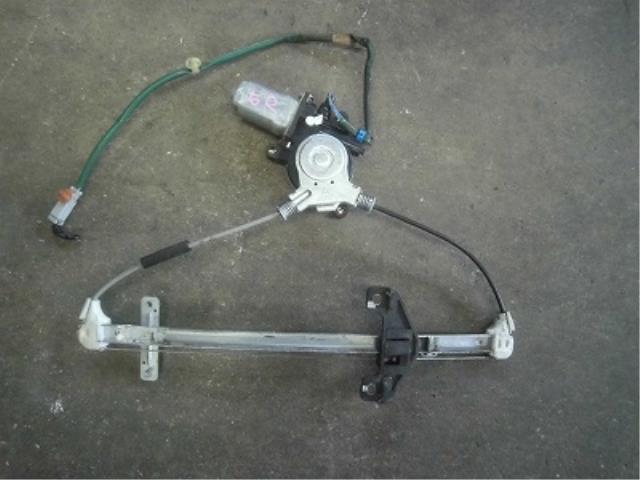 【中古】中古部品 シビック EU1 右リアドアレギュレータ・モーター 【3340180100-001614946113320】