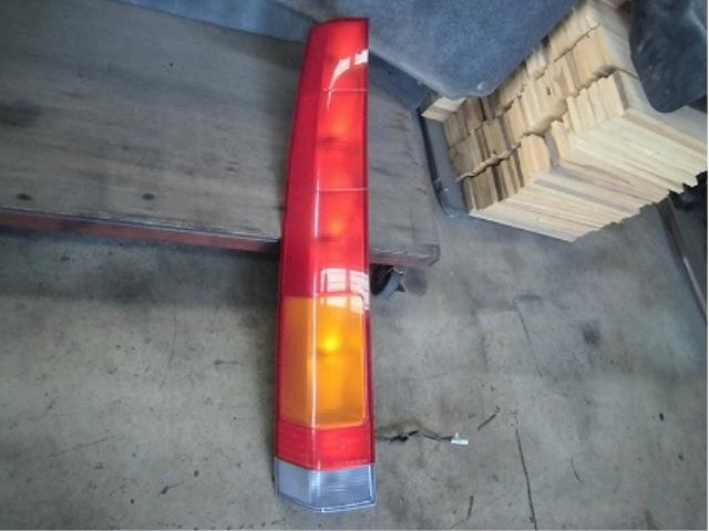 【中古】中古部品 ステップワゴン RF1 左テールランプ 【3340180100-001367516615600】