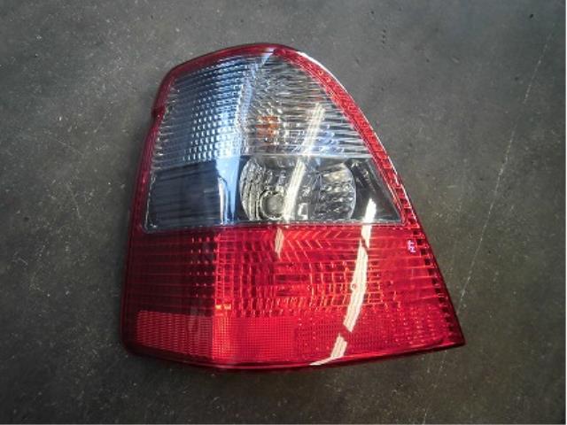Marker - 【中古】中古部品 オデッセイ RA6 左テールランプ 【3340180100-001398723915600】