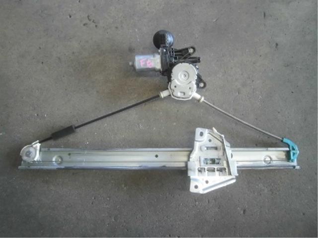 【中古】中古部品 ワゴンR MH22S 右フロントドアレギュレータ・モーター 【3340180100-001715245313120】