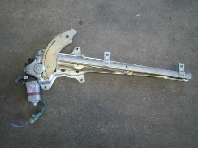 【中古】中古部品 テリオスキッド J131G 左リアドアレギュレータ・モーター 【3340180100-001627588913420】