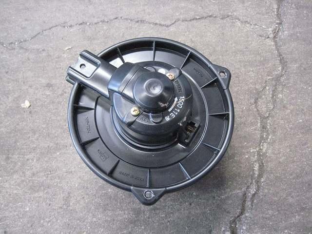 【中古】中古部品 カローラ NZE121 ヒーターブロアモーター 【3340180100-000911670067900】