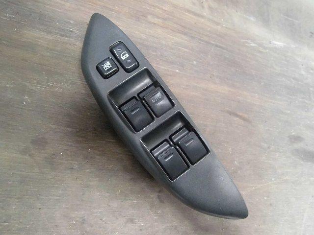 【中古】中古部品 ヴィッツ SCP10 パワーウインドウスイッチ 【3340180100-001069068861900】