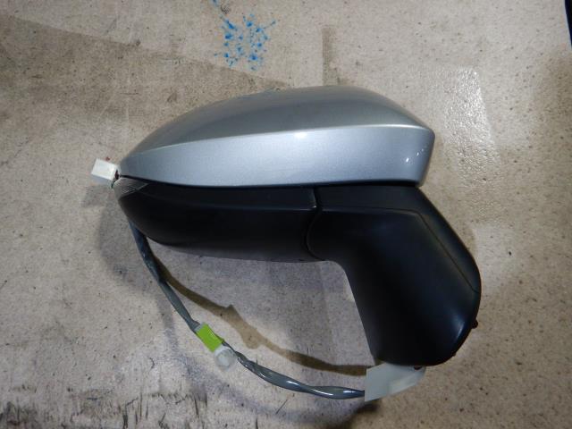 【中古】中古部品 シエンタ NSP170G 右サイドミラー 【3330810100-221208000113500】